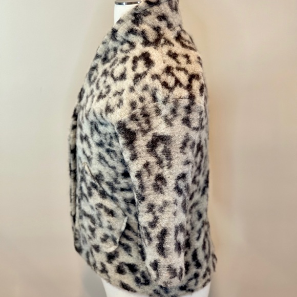 Never-Worn 4/5 Wool/Polyester Leopard Coat - Picture 2 of 3